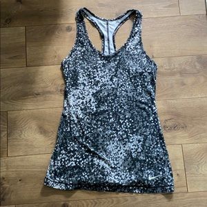 Nike workout top